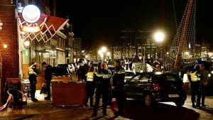 29-jarige man vecht voor zijn leven na bloedige steekpartij in centrum Hoorn