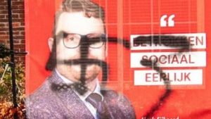 Hakenkruisen op huizen politici Baarn zorgen voor geschokte reacties van alle partijen