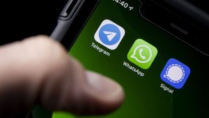 Inlichtingendiensten waarschuwen: Rusland leest mee in WhatsApp van overheidsmedewerkers