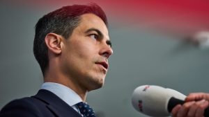 Jetten onderzoekt schokking Iran-connectie bij aanslagen op Joodse gemeenschap