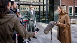 Kabinet wijst IEA-waarschuwingen af ondanks groeiende zorgen over energiezekerheid