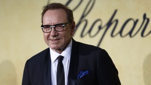 Kevin Spacey bereikt schikking in Britse seksuele intimidatiezaak na jarenlange juridische strijd