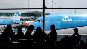 Man breekt in op KLM-vlucht en krijgt 40 jaar vliegverbod – wat deed hij precies?