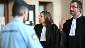 Medeplichtigen onthoofding Franse leraar ontvangen verrassend milde straffen in rechtszaal