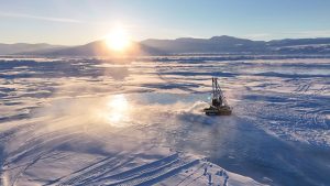 Nederlands bedrijf test revolutionaire methode die zee-ijs in Noordpool weer kan laten groeien