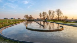 Rekenkamer onthult: vervuilende lozingen jarenlang onder de radar door falend toezicht