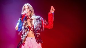 Roxy Dekker verrast iedereen bij 3FM Awards terwijl DI-RECT opnieuw geschiedenis schrijft