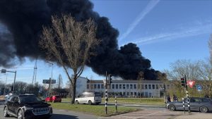Scooterbedrijf Amsterdam in vlammen: waarom niemand de brandweer kon bereiken
