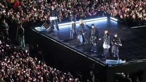 Tienduizenden fans huilen van geluk bij eerste BTS-optreden in Seoul na lange pauze