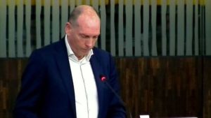 Tweede wethouder Lelystad vlucht weg: wat gebeurde er werkelijk achter gesloten deuren?