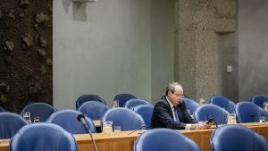 Vijlbrief schokt Nederland: AOW-leeftijd blijft voorlopig ongewijzigd ondanks eerdere plannen