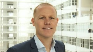 Voormalig voetballer Beugelsdijk krijgt groen licht voor raadszetel Den Haag ondanks controverse