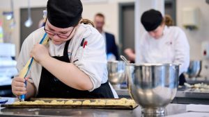 Waarom horecapersoneel nu eindelijk durft te spreken over sociale veiligheid op de werkvloer