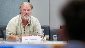 Waarom Spekman plotseling de chaos bij PvdA inruilde voor het voorzitterschap van vakbond FNV