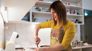 Waarom thuiskoks massaal deze cruciale hygiënevoorschriften over het hoofd zien