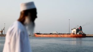 800 schepen zitten vast in Straat van Hormuz ondanks officieel bestand