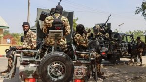 Aanval op paasvieringen Nigeria: families wachten in onzekerheid op nieuws over vermisten