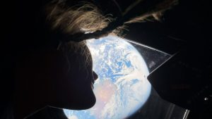 Artemis-astronauten delen eerste beelden vanuit ruimtecapsule: ‘We zijn sprakeloos