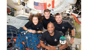 Artemis II capsule maakt onverwachte manoeuvre vlak voor cruciale landing op aarde vannacht