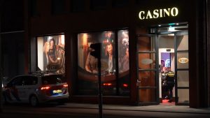 Casino Apeldoorn overvallen: daders ontkomen met onbekend geldbedrag