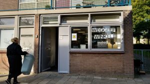 Duizenden mensen met schulden kunnen niet meer worden geholpen door personeeltekort gemeenten