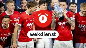 Eerste Kamer beslist vandaag over asielwetten terwijl AZ feest in Alkmaar