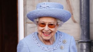 Geheime kledingkeuzes van The Queen onthullen verrassende kant van haar persoonlijkheid
