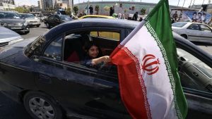 Iraniërs juichen om staakt-het-vuren: ‘Oranjekleurige hufter eindelijk op zijn plek gezet