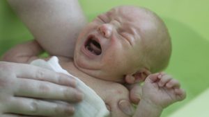 Kabinet bepaalt straks welke gezinnen minder kraamzorg krijgen dan andere