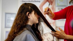 Kappers ontdekken schokkende waarheid over hun eigen milieu-impact