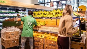 Lidl transformeert weggegooid voedsel tot veevoer – wat dit betekent voor jouw boodschappen