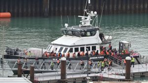 Man uit VK aangeklaagd na fataal bootongeluk waarbij vier migranten omkwamen in het Kanaal