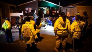 Moeders Kaapstad pakken wapens af van bendeleden: ‘Jullie zijn niet welkom hier