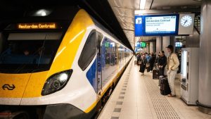 OV-kortingskaart komt eraan: dit betekent het voor jouw maandelijkse uitgaven