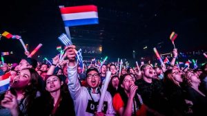 Songfestival begint officieel, maar experts voorspellen dramatische kijkcijferdaling