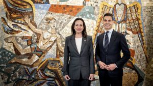 Venezuela’s regime koopt tijd terwijl burgers massaal de straat opgaan voor nieuwe verkiezingen