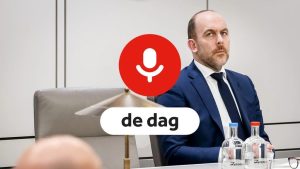 Waarom asielminister Van den Brink zijn functie ‘zwaarder dan verwacht’ noemt in nieuwe podcast