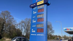 Waarom experts vrezen dat sluiting Straat van Hormuz Nederland harder raakt dan verwacht