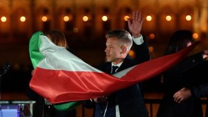 Waarom zwijgen VS en Rusland terwijl Kyiv en Brussel juichen om Magyar’s overwinning?