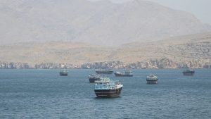 Droneaanvallen treffen bulkschip Qatar terwijl VAE en Koeweit ook onder vuur liggen