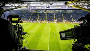 Gratis live voetbal kijken zonder duur tv-pakket: deze slimme truc kennen weinig mensen