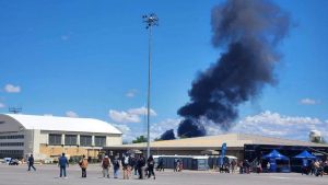 Luchtshow VS eindigt in drama wanneer twee gevechtsvliegtuigen elkaar raken tijdens vlucht