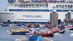 Na 49 jaar trouw roeien op Waddenzee: waarom juist nu de sloeproeiwedstrijd voor het eerst afgelast werd