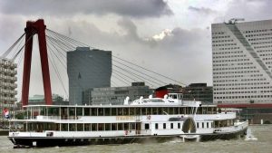 Rotterdammers kunnen iconische stoomboot De Majesteit kopen voor symbolische prijs