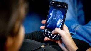 Waarom jongeren hun mening steeds vaker laten bepalen door sociale media algoritmes